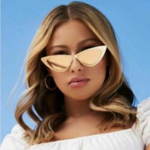 DIFF EYEWEAR Matte Rose Gold Rae 50mm Cat-Eye Sunglasses NWT